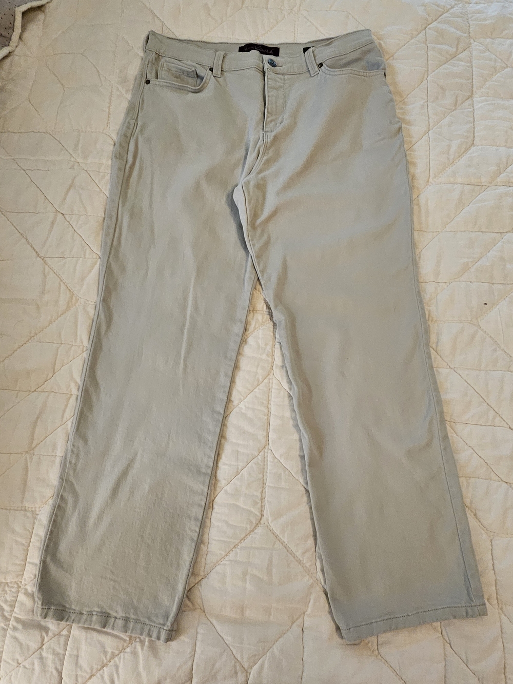 Gloria Vanderbilt - Amanda - Soft Fern Green Jeans Size 12 S